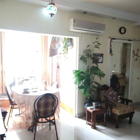 Bed and Breakfast Joy'S Nest à Calcutta Extérieur photo